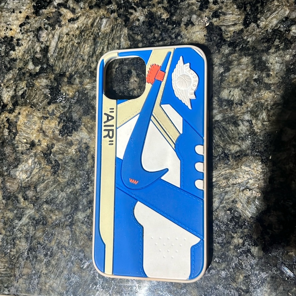 iphone 13 Air Jordan 1 x Off white